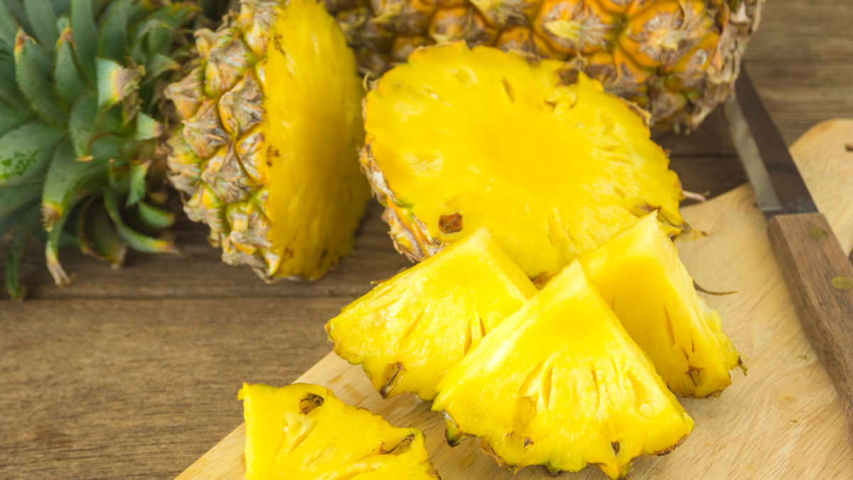 pineapples benefits for skin